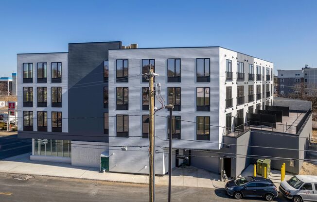 1 bed, 1 bath, 752 sqft, $2,500, Unit 306
