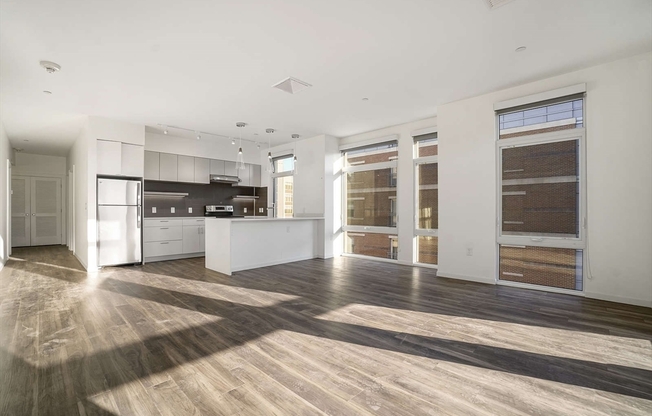 3 beds, 2 baths, 1,154 sqft, $6,500, Unit 406