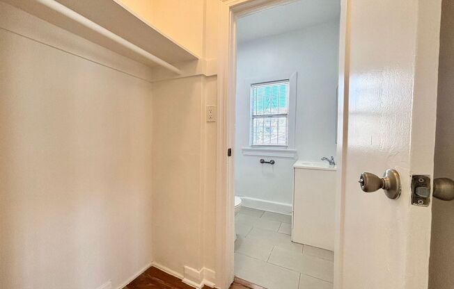 Studio, 1 bath, $1,350, Unit 305