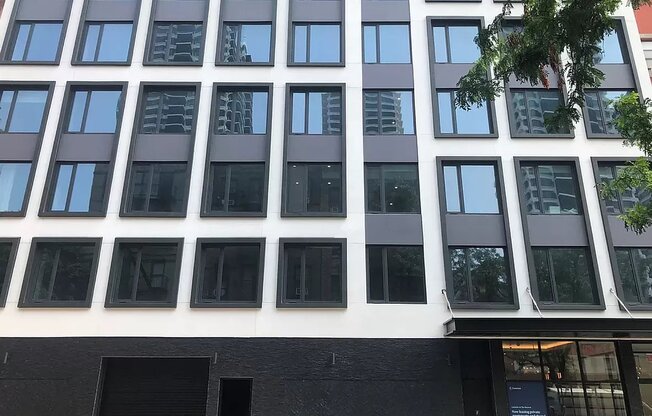 2 beds, 1 bath, $4,085, Unit 10D