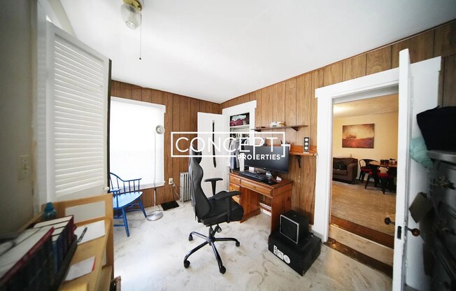 4 PERCY PL