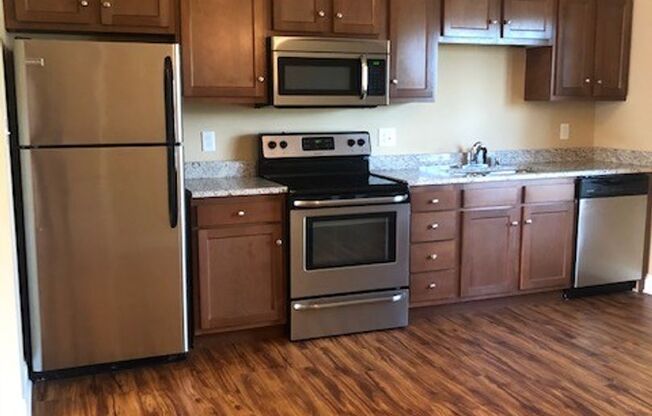 1 bed, 1 bath, 808 sqft, $675, Unit G4