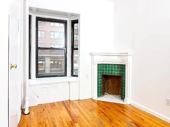 231 LEXINGTON AVE