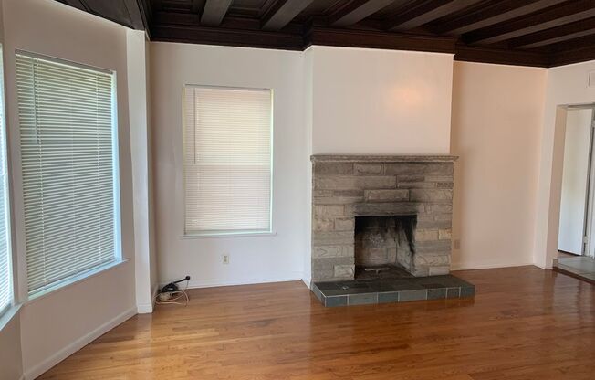 Fantastic Location in the Heart of Squirrel Hill!