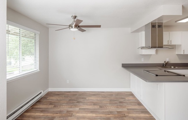 Aspire Gresham Apartments Renovated Kitchen and Dining Area