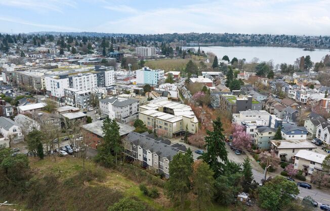 2 beds, 1 bath, 725 sqft, $2,930, Unit 401