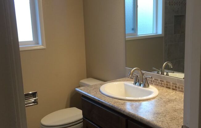 2 beds, 1 bath, $1,695