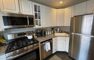 1 bed, 1 bath, 598 sqft, $3,000, Unit 1