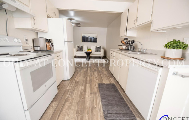 2 beds, 1 bath, 810 sqft, $1,299, Unit 34