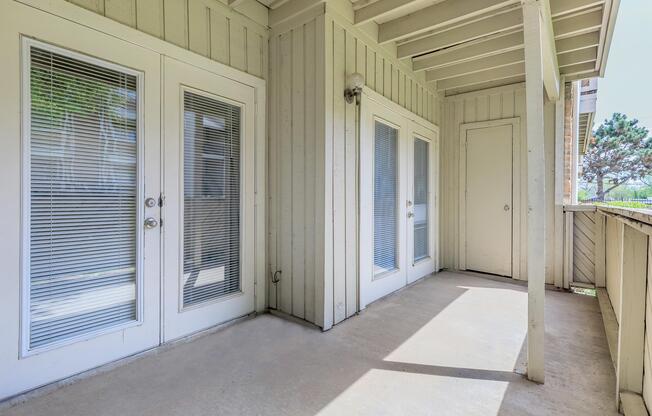 1 bed, 1 bath, 715 sqft, $745