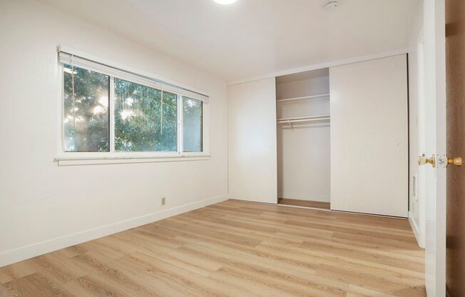 2 beds, 1.5 baths, $2,600, Unit 1117 Park Ave #D - LU