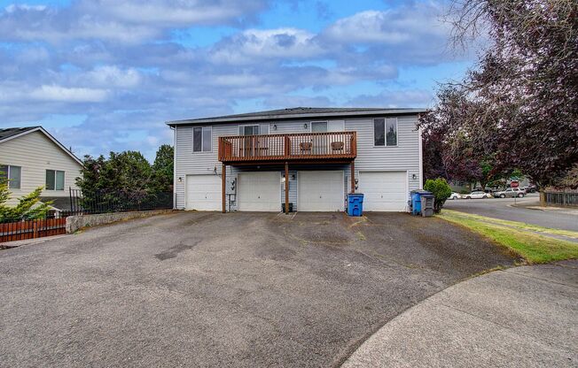 Spacious 3bd 2.5ba Unit in 4Plex - Avail. Now!