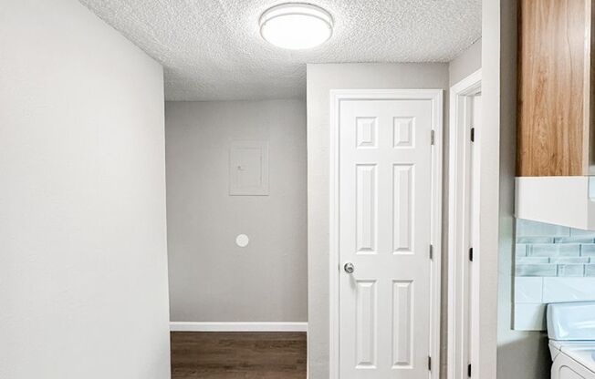 Studio, 1 bath, $850, Unit 25Th440#5