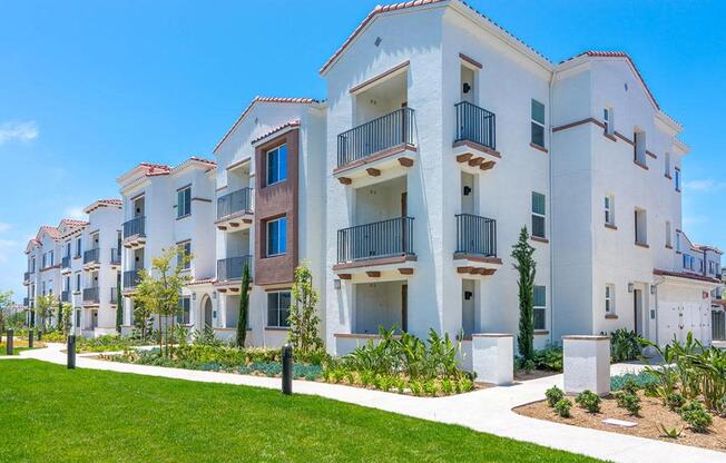Building view exterior at Montecito Apartments at Carlsbad, Carlsbad, CA