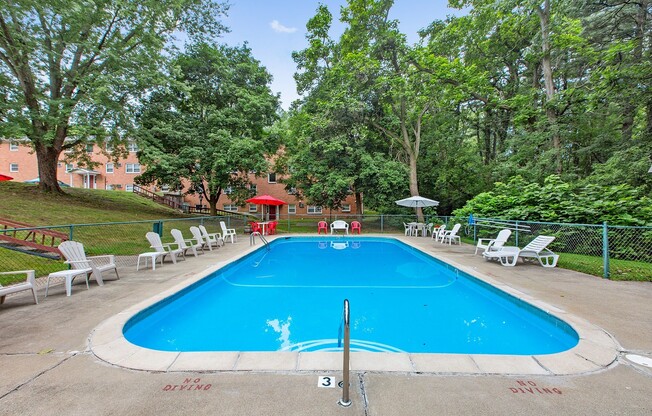 2 beds, 1 bath, 830 sqft, $1,000, Unit 600-3C