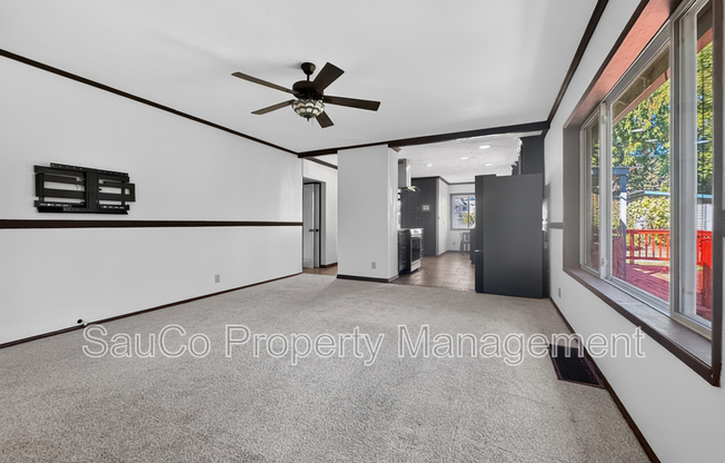 2312 5 AVE