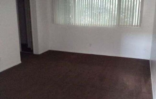 320 W. Lime St.