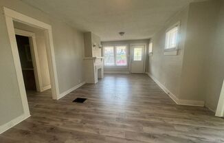 2 beds, 1 bath, $1,100