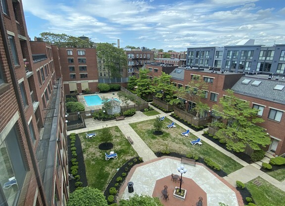 2 beds, 2 baths, 1,050 sqft, $4,150, Unit 510