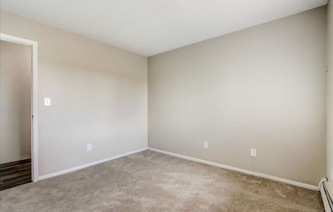 2 beds, 1 bath, 800 sqft, $1,425, Unit 4622-1