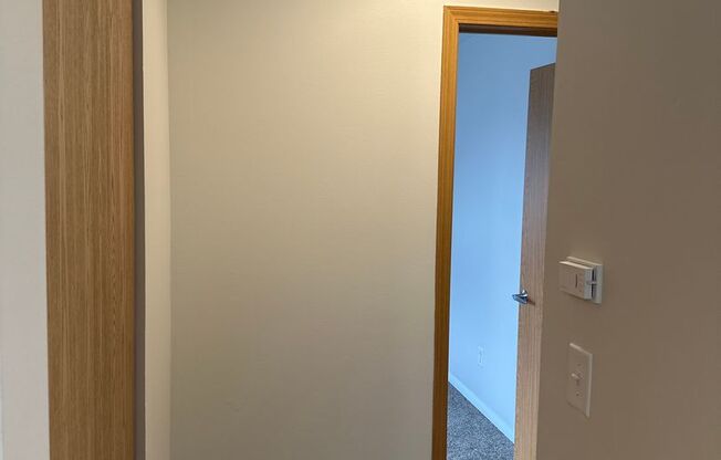 1 bed, 1 bath, 625 sqft, $1,150, Unit 204E