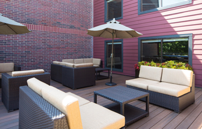 1 bed, 1 bath, 820 sqft, $1,600, Unit 103