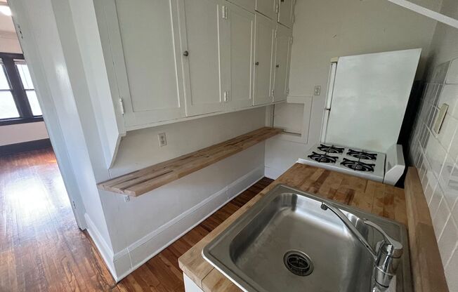 Studio, 1 bath, 500 sqft, $895