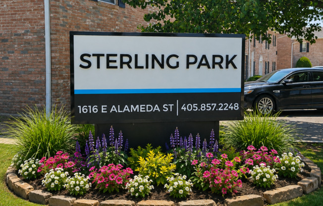 2 beds, 1.5 baths, 925 sqft, $800