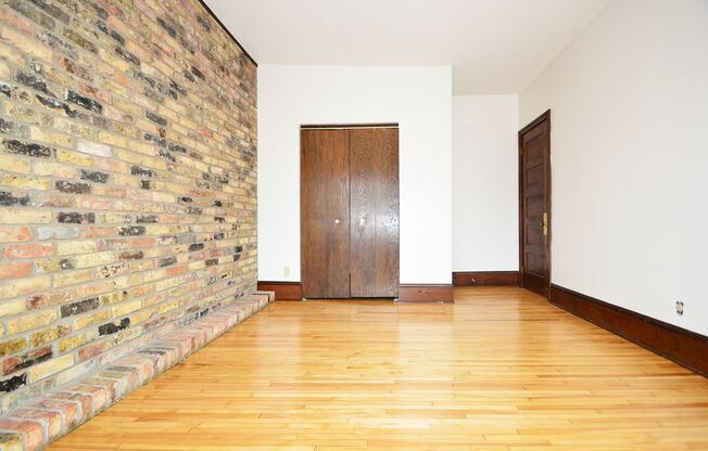 1 bed, 1 bath, 410 sqft, $1,100, Unit 9 - 303