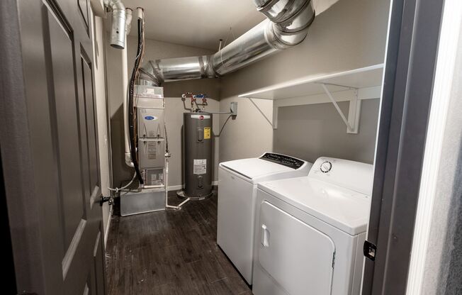 2 beds, 2 baths, 1,179 sqft, $1,375, Unit 3500-307