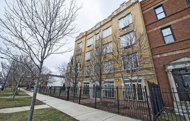 4114 W Washington