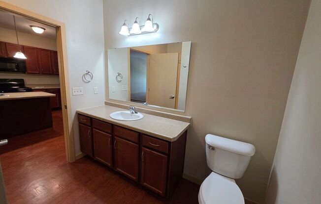 1 bed, 1 bath, 735 sqft, $1,175, Unit 209
