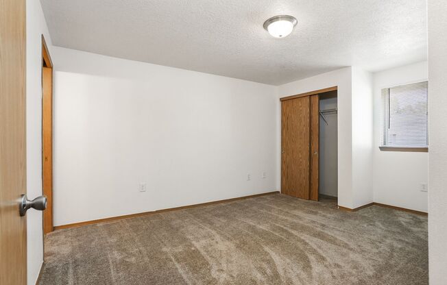 2 beds, 2 baths, 976 sqft, $1,450, Unit 2271-105