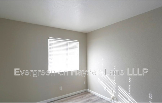 1920 E HAYDEN LN