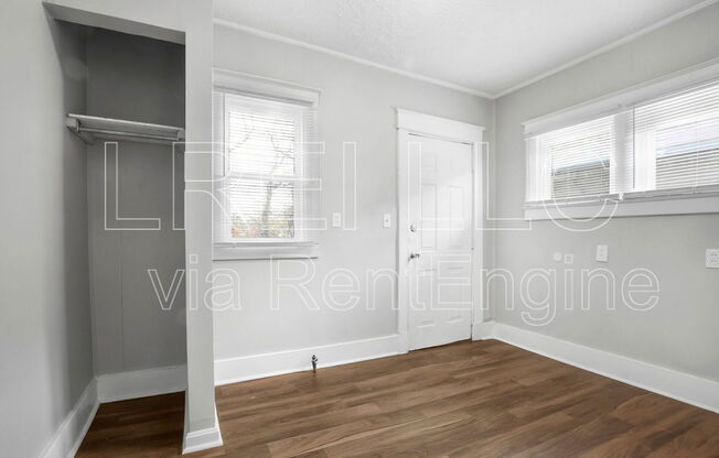 247 S 39 ST