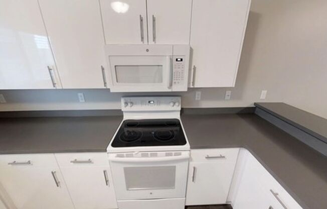 2 BED 1 BATH APARTMENT FOR RENT IN OREM!!!