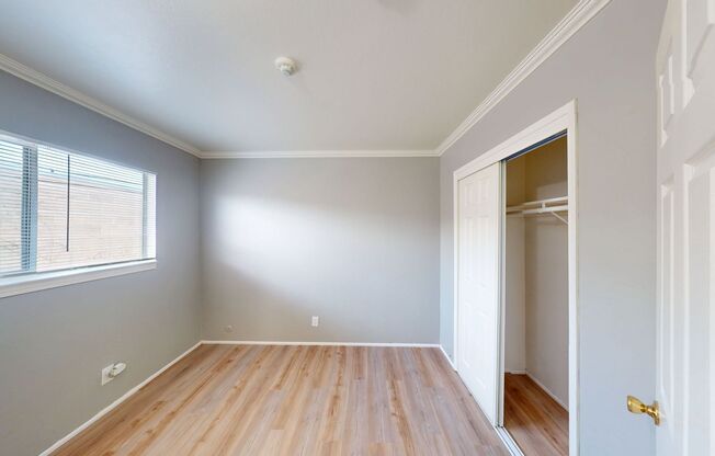 2 beds, 1 bath, 749 sqft, $2,345, Unit 623-4