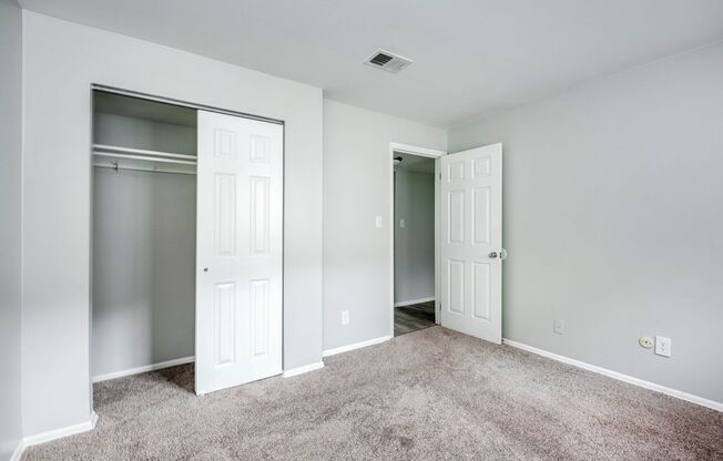 2 beds, 1 bath, 685 sqft, $1,075