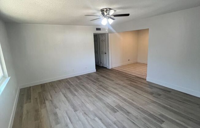 2 beds, 1 bath, 984 sqft, $1,595, Unit 2337