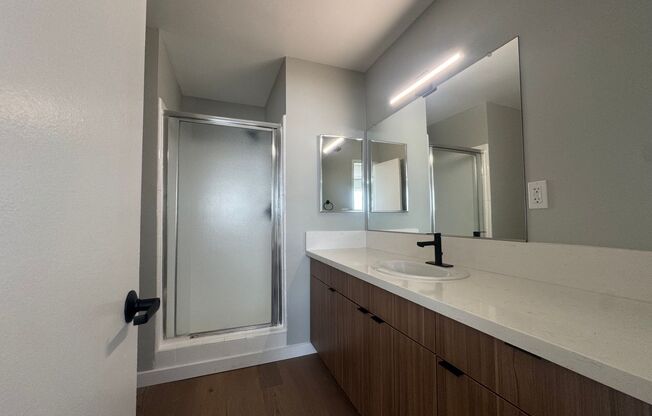 2 beds, 2 baths, 1,000 sqft, $2,960, Unit A23