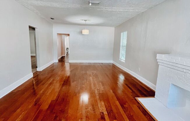 3/2 Historic Home Available NOW!