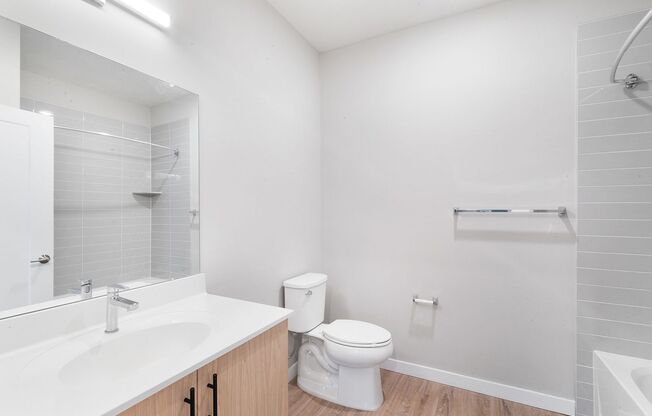 2 beds, 2 baths, 1,179 sqft, $2,800, Unit 4408