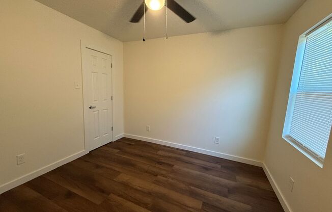 2 beds, 1 bath, $1,450, Unit 3104