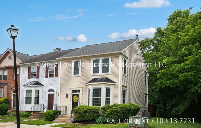 1043 DOWNING CT