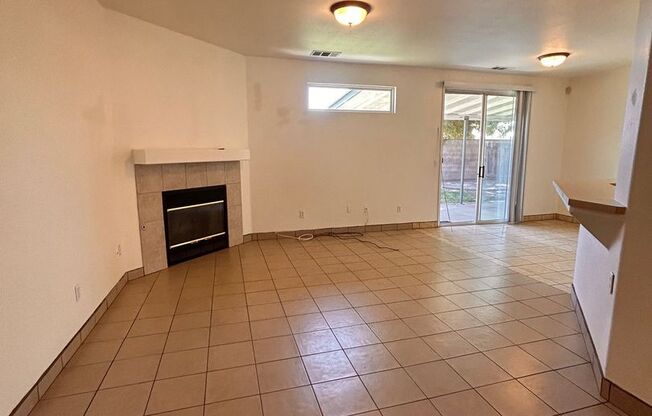 Beautiful home for rent in Visalia!