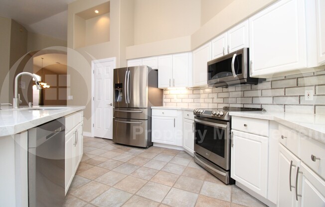 9422 E JEROME AVE