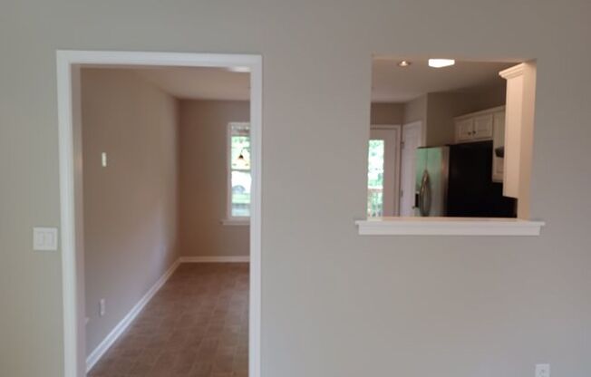 Cute East Nashville House!  Fenced Back Yard.  Washer & Dryer.