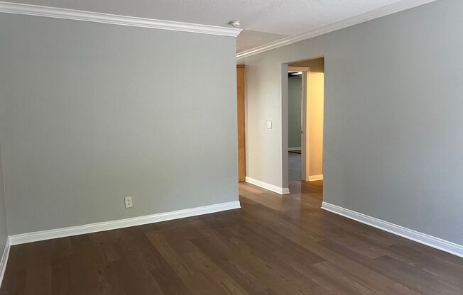 2 beds, 1 bath, 850 sqft, $2,530, Unit C-6