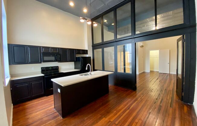 407-415 N Howard Street