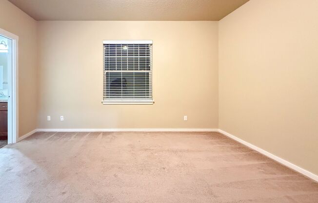 2 beds, 2 baths, 1,090 sqft, $1,600, Unit 523-05